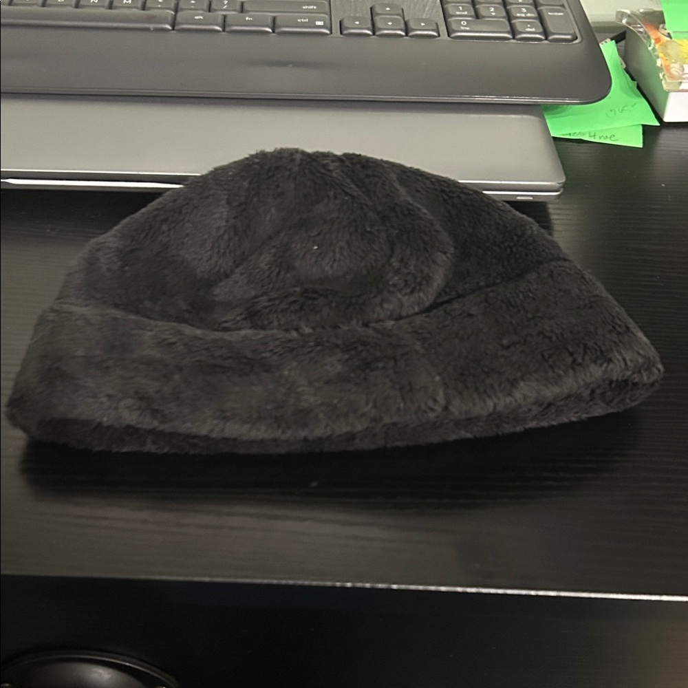 The North Face Black Fleece Hat - Picture 2 of 4